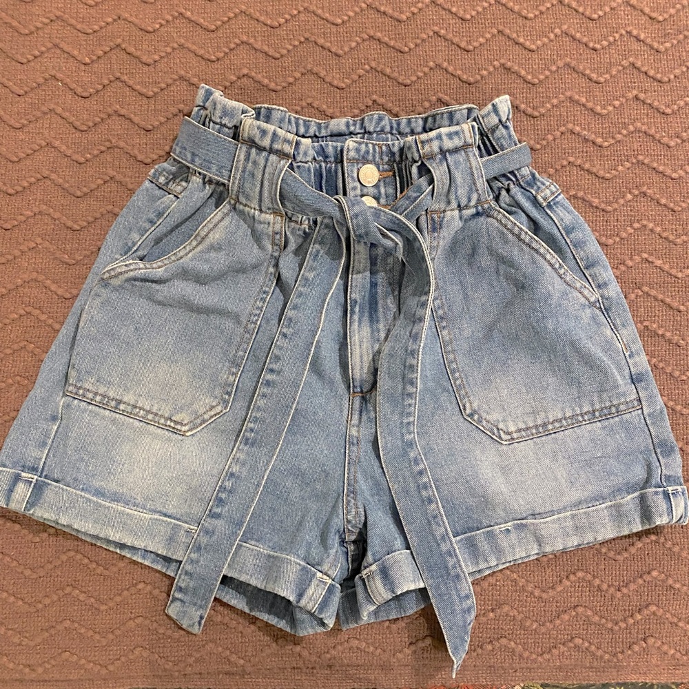 High-waisted paper-bag tie denim shorts